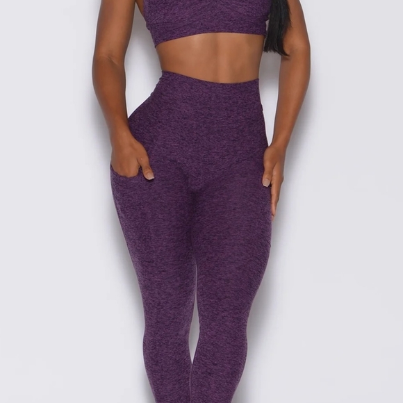 Bombshell Sportswear Pants - Bombshell V back leggings